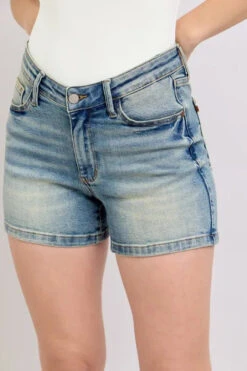 Judy Blue V-Front Vintage Wash Shorts -Sydney So Sweet 0f23431f0113479f80db91cec81da3c9 Max Origin