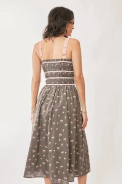 Davi & Dani Contrast Velvet Tape Smocking Bodice Midi Dress -Sydney So Sweet 217cb36758fb4f5382aa7c652f2ec0fd Max Origin