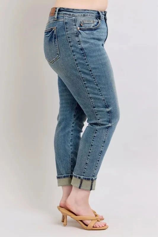 Judy Blue Full Size Mid Rise Vintage Wash Double Roll Cuff Boyfriend Jeans Plus Size 13 Judy Blue Full Size Mid Rise Vintage Wash Double Roll Cuff Boyfriend Jeans Plus Size - Image 11