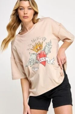 SAGE+FIG Love-Inpired Graphic Oversized T-Shirt -Sydney So Sweet 33c41924 c66f 4698 ae7d f9a2cff94d2f Min
