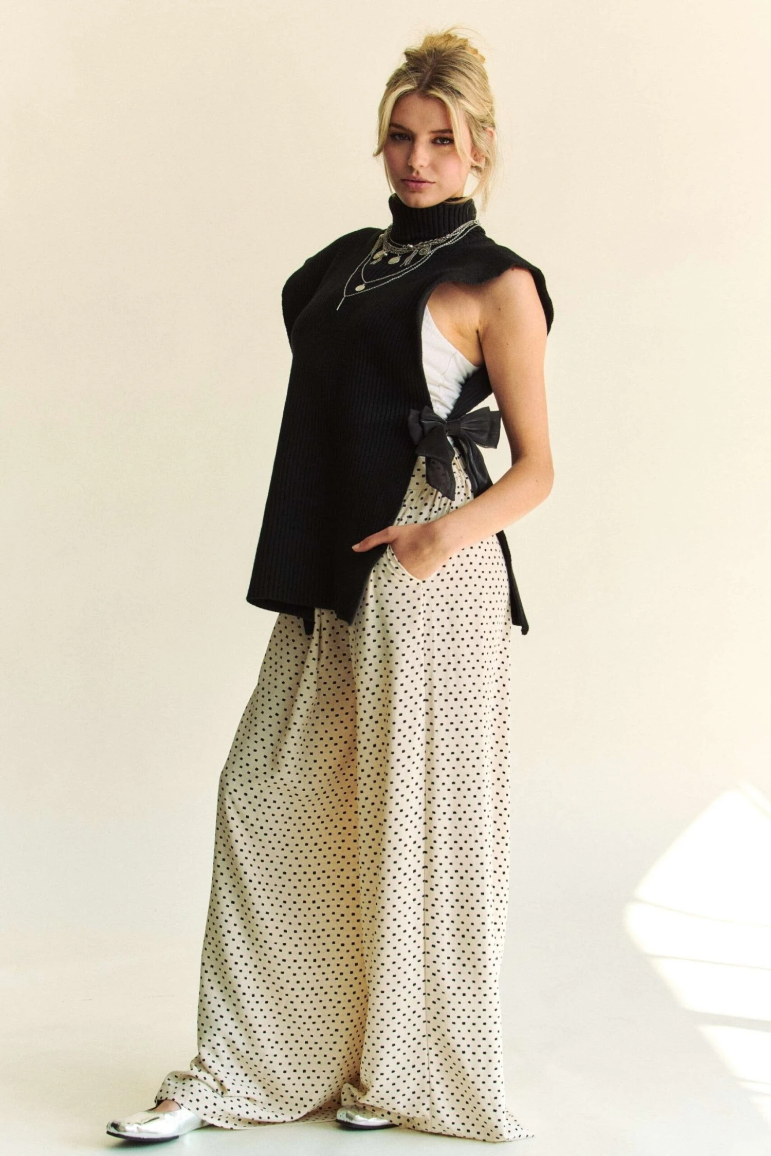 Davi & Dani Side Split Turtleneck Sleeveless Knit Top 11 Davi & Dani Side Split Turtleneck Sleeveless Knit Top - Image 9