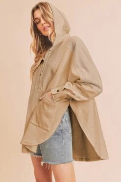 Aemi+Co Slit Half Snap Oversize Hoodie -Sydney So Sweet 582fdb23 7396 4fbd bc3c 293661a0c831 Max