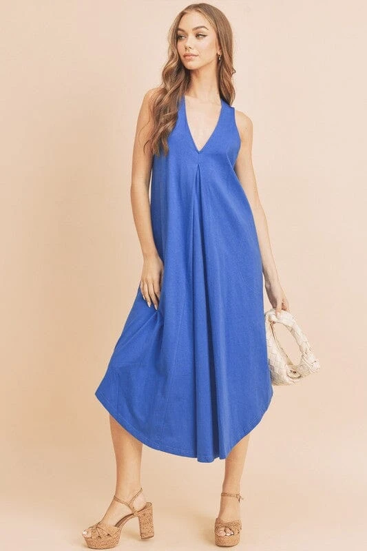 Aemi + Co Front Pleat Detail V-Neck Sleeveless Midi Dress 5 Aemi + Co Front Pleat Detail V-Neck Sleeveless Midi Dress - Image 3