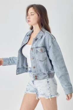 RISEN Full Size Button Down Cropped Denim Jacket -Sydney So Sweet 6e9a4c20 6a8a 4b1e affe f2728d3599f6 Max