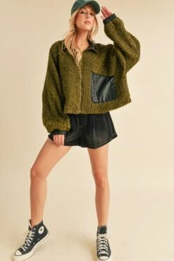 Aemi + Co Collared Neck Zip Up Sherpa Jacket -Sydney So Sweet 70a0f9ac 1d4b 4f6b 80d5 e8efb7cc530d Min