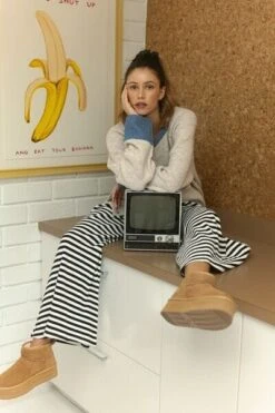 Annie Wear Contrast Trim Button Down Raglan Sleeve Cardigan -Sydney So Sweet 7100e683 7879 4486 8ef9 82149c250dca Min