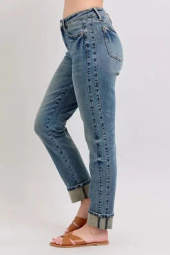 Judy Blue Full Size Mid Rise Vintage Wash Double Roll Cuff Boyfriend Jeans Plus Size 18 Judy Blue Full Size Mid Rise Vintage Wash Double Roll Cuff Boyfriend Jeans Plus Size -Sydney So Sweet 9789963f8a184708b519c4ab0b77885a Max Origin
