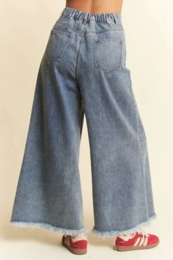 Davi & Dani Patch Pocket Wide Leg Culotte Jeans 16 Davi & Dani Patch Pocket Wide Leg Culotte Jeans -Sydney So Sweet bda3faaf14d542499350c3da380537ee Max Origin