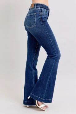Judy Blue Full Size High Rise Flare Jeans With Pockets Plus Size -Sydney So Sweet deda18fd ea42 439b a4b4 744351cfbaa5 Max