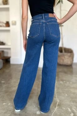 Judy Blue Full Size High Rise Straight Jeans -Sydney So Sweet faaabfe1 e9fd 4159 a530 efd4ec6a232b Max
